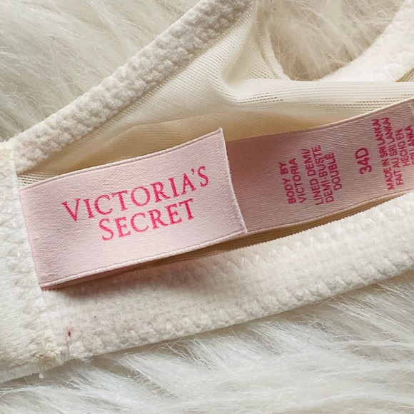 Victoria’s Secret Body By Victoria Floral Lace Bra - Picture 7 of 7